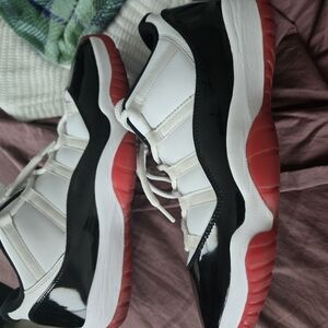 Jordan Athletic Shoes Black White Red